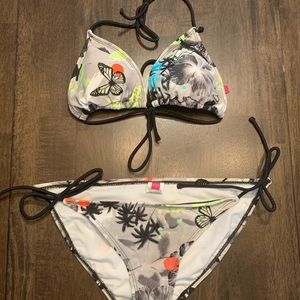 Floral bikini